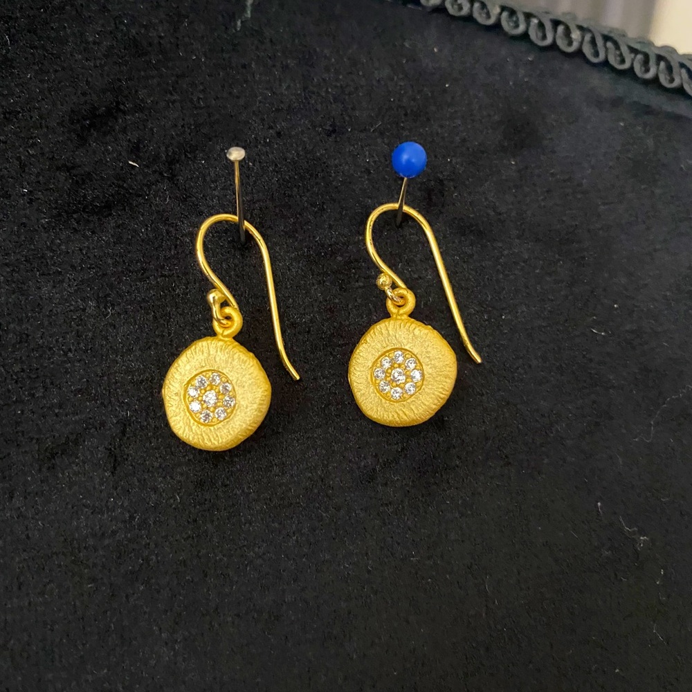 Earrings-Goldplate wire with Crystal stones